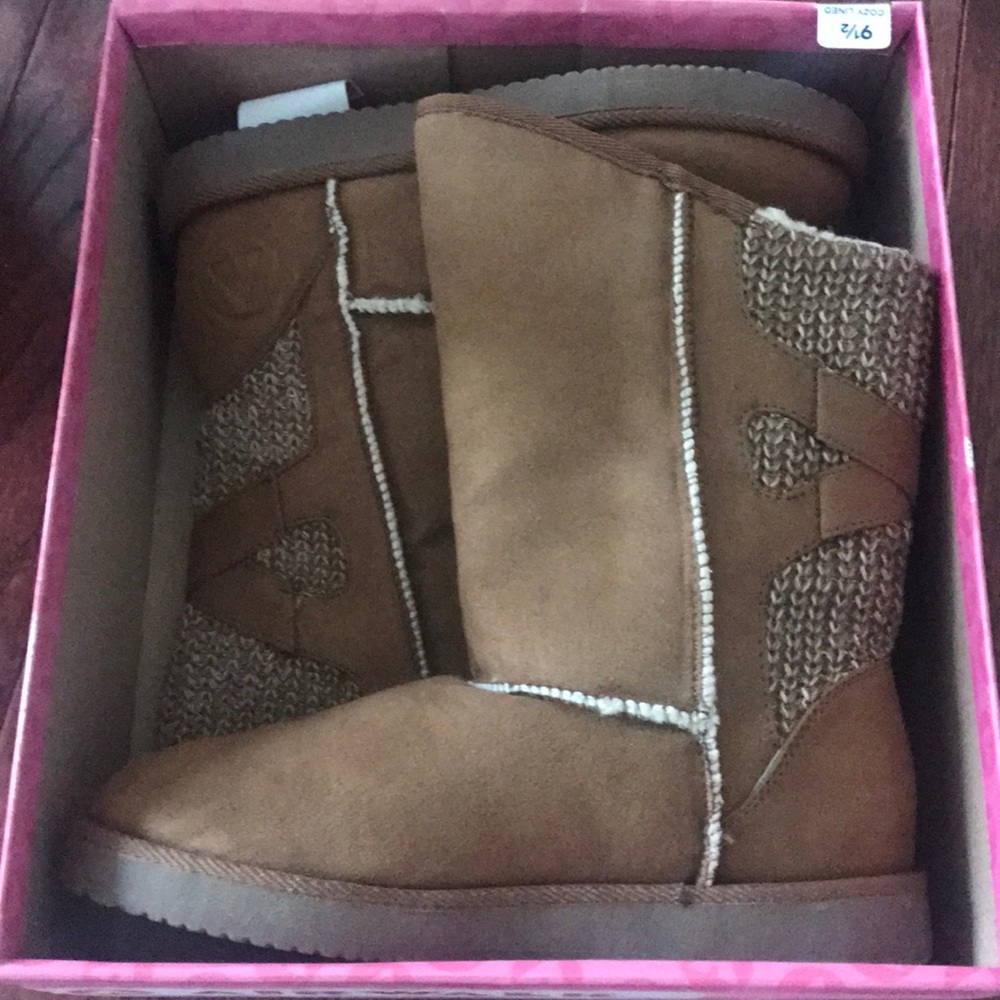 NWT Tan Boots with Knit Crochet Detail
